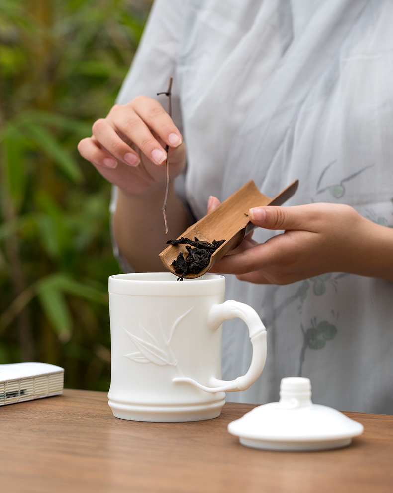 Tang's white porcelain cup with cover the tank filter glass ceramic checking large office led the boss make tea cup