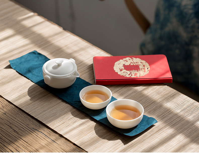 Don difference up dehua white porcelain a pot of 2 cup crack cup portable package travel tea set teapot kung fu tea cups