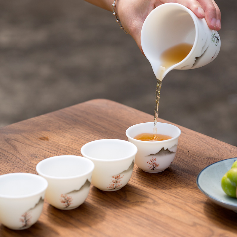 Tang s hand - made ceramic masters cup single cup "women 's singles a kung fu male sample tea cup household dehua white porcelain cups