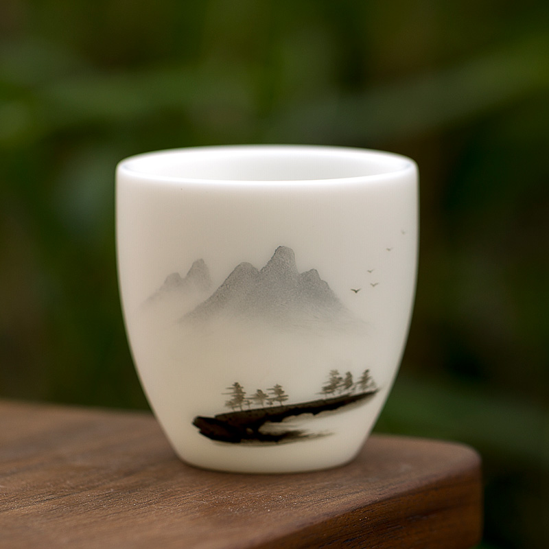 Tang s hand - made suet jade white porcelain ceramic kung fu tea cups landscape master cup household utensils customize sample tea cup