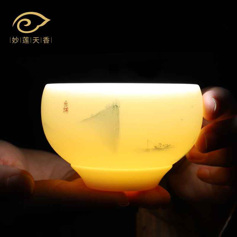 Inexplician scented goat fat jade white porcelain hand-painted landscape tea drinking machine Master's cup individual single cup men and women