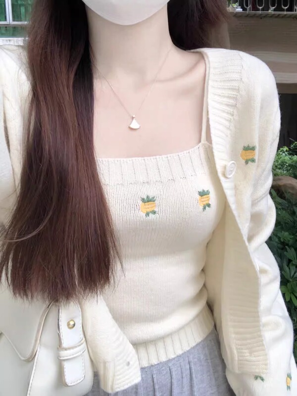 Gentle Style Sun-Protective Knit Sweater for Women, Spring and Autumn Korean Style Sweet Short Cardigan with Camisole Vest Two-Piece Set
