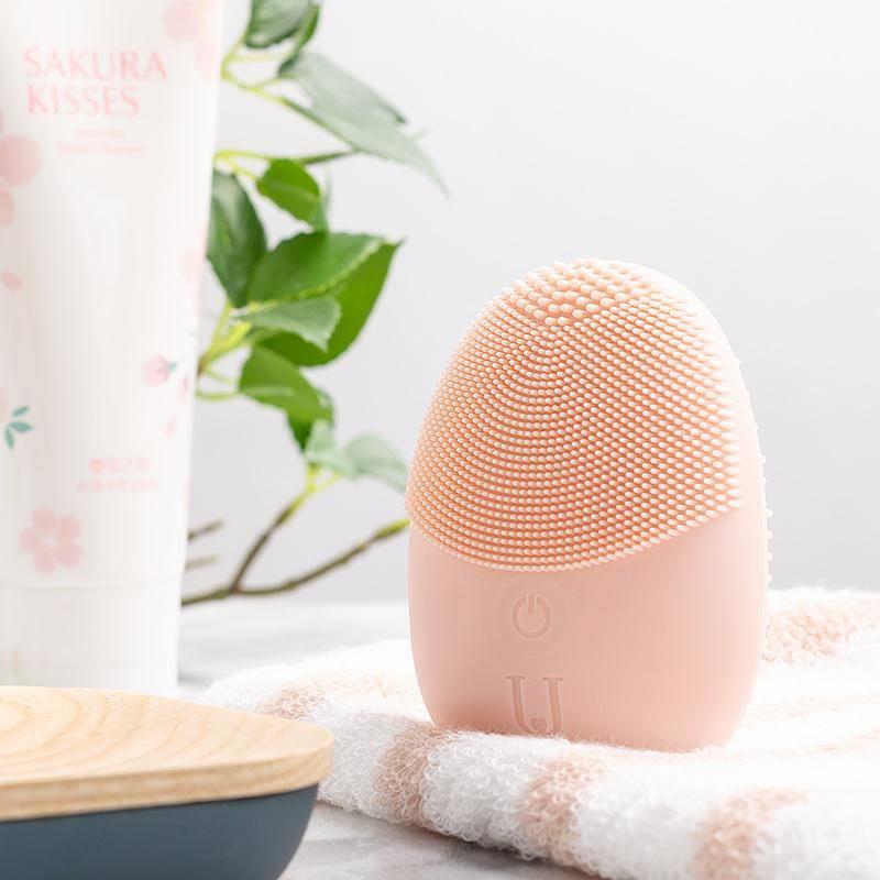 MINISO famous product electric silicone pore cleansing face washing instrument cleansing artifact male and female students