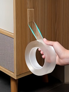 Wall-Mounted Power Strip Holder, Adhesive Cord Organizer for Wall, Plug Holder, No-Trace Adhesive, No Drilling Required