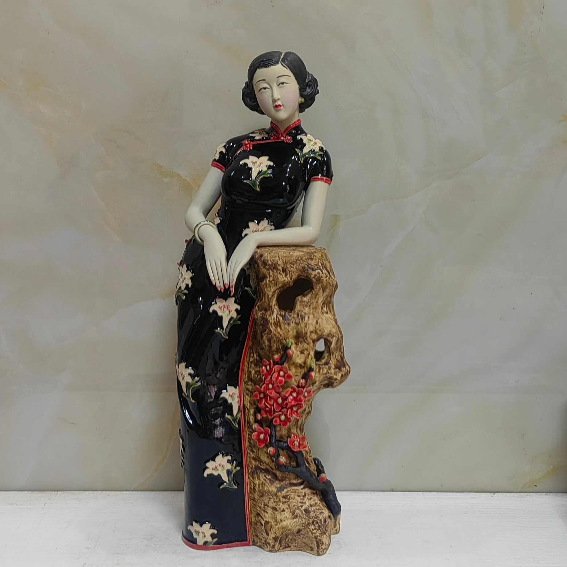 中国古美術/置物 【貴婦像，林偉東手製 ，精品】稀少品 骨董 中国古美術 陶磁器 美人彫刻 アンティーク 置物 林偉東