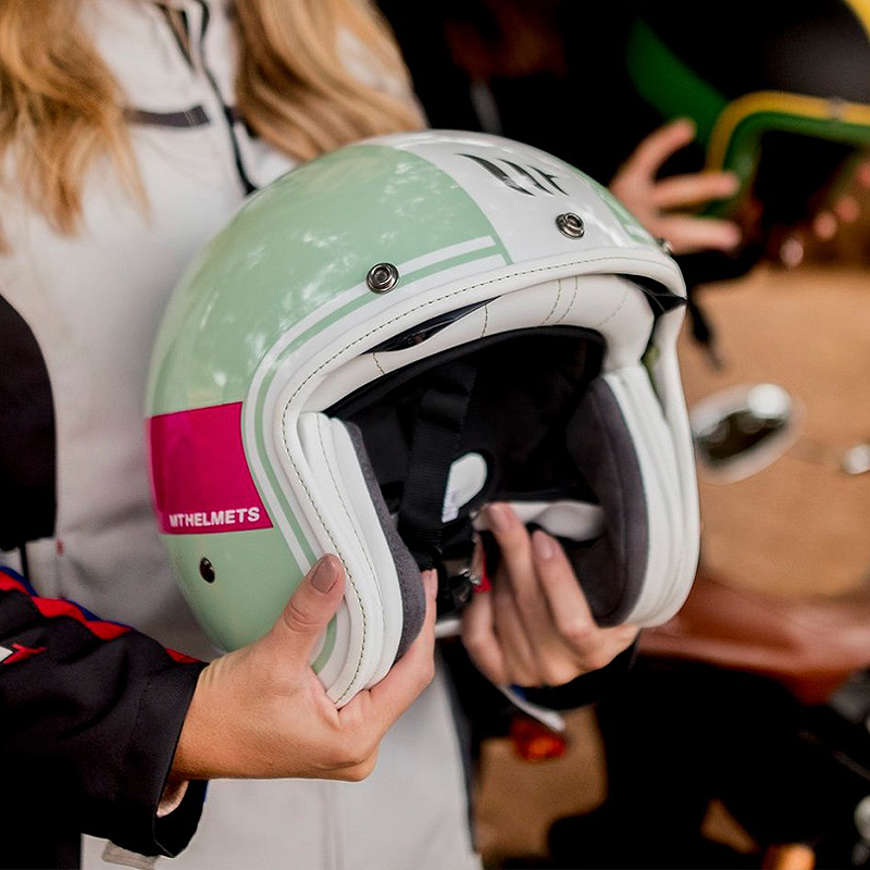 Spain MT retro helmet locomotive 3 4 half helmet Harley locomotive men's and women's winter four seasons electric car helmet