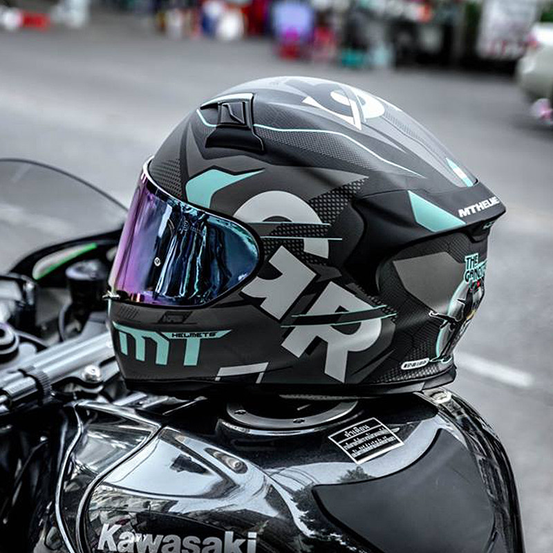 Spain MT snake-print carbon fiber helmet motorcycle full helmet men and women summer riding helmet racing motorcycle four seasons