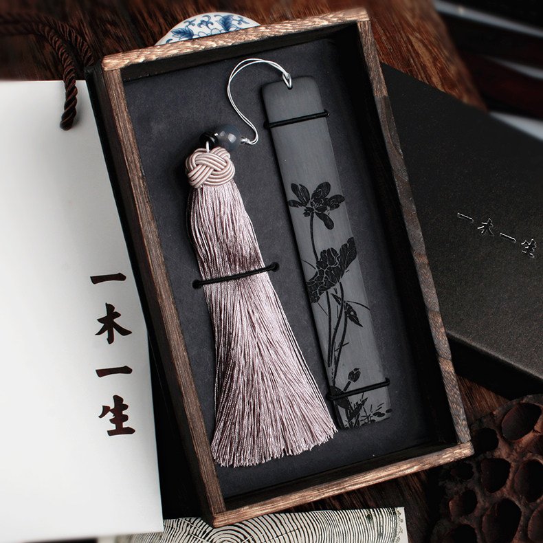China Wind Black Sandalwood Bookmarking Ancient Wind Custom Lettering Classical Streaming Su Creative Birthday Gift Giving Teacher Friend