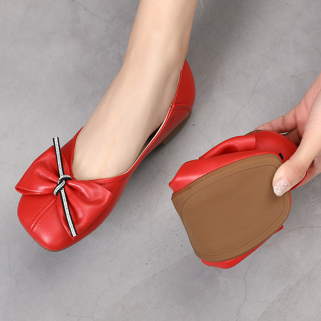 large and wide womens shoes