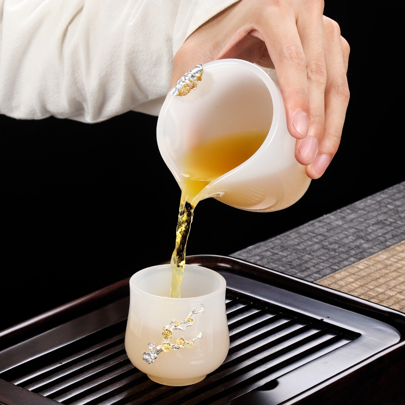 Artisan fairy silver coloured glaze jade porcelain points fair keller of tea is pure manual household kung fu tea accessories contracted tea sea
