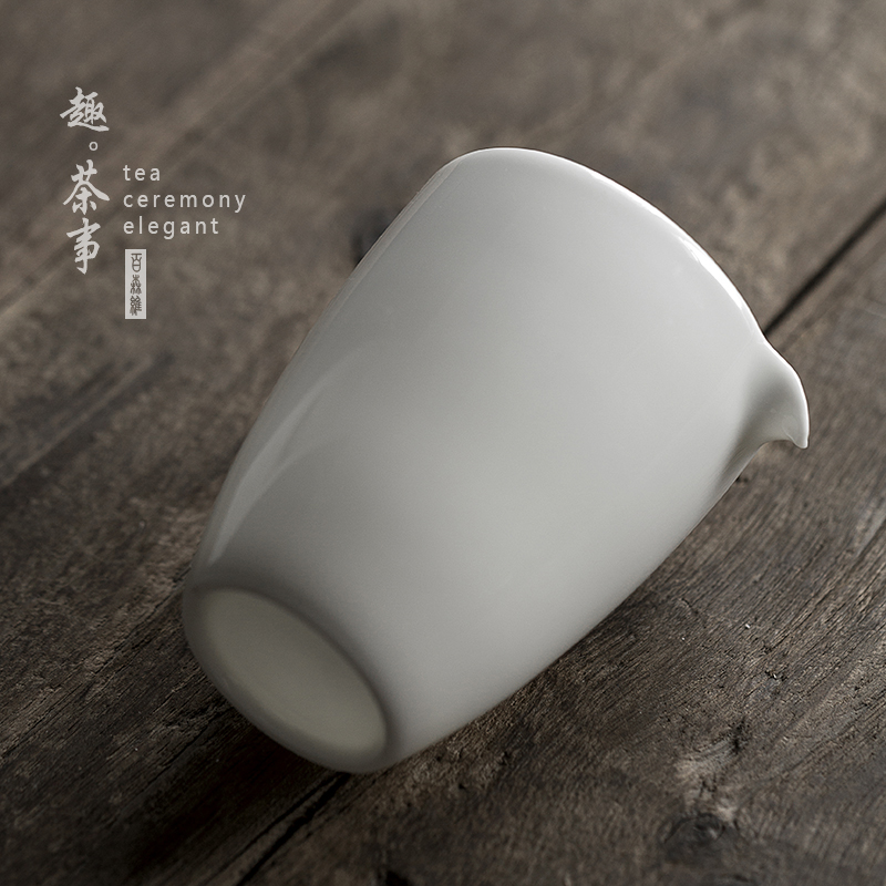 , a reasonable dimension of dehua white porcelain suet jade cup narrow tea tea, head points from lard white tea accessories