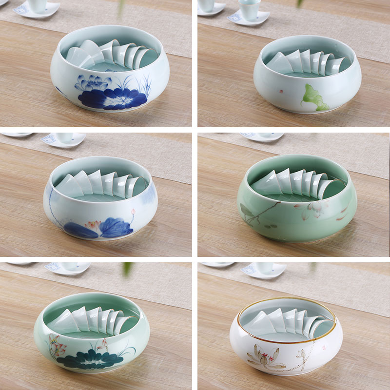 A large blue and white lotus tea to wash to the writing brush washer from household ceramic tea set accessories for wash cup tea king water jar water washing