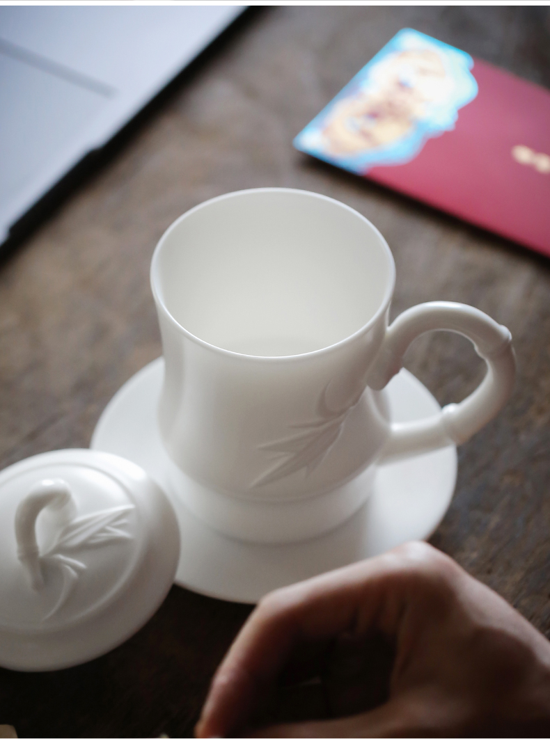 Dehua high white porcelain cup tea cup with cover ceramic office cup with handle tea cup and a cup of tea