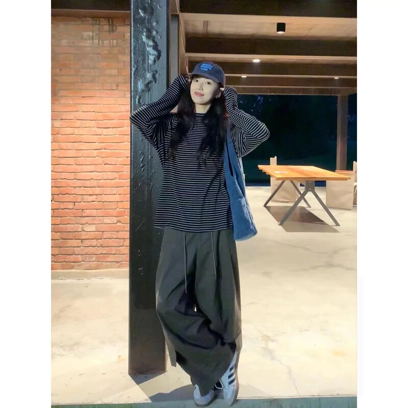 Korean Retro Black and White Striped Long-Sleeve T-Shirt for Women, Autumn and Winter Versatile, Relaxed and Loose Fit, Petite Top