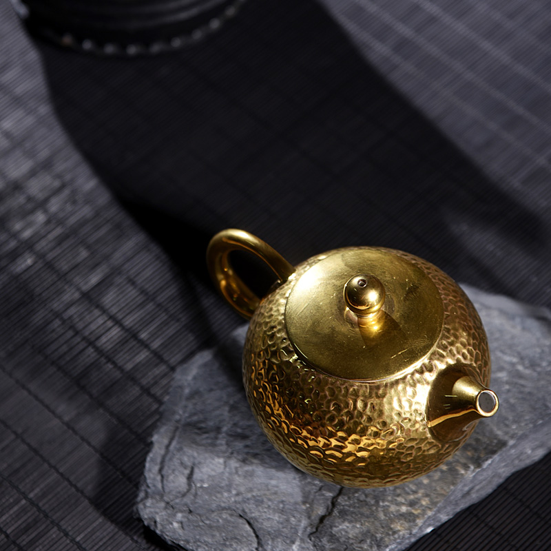 The new Japanese ancient sheng up 24 k coppering. As hammer xi shi pot of pure manual single pot of tea, porcelain up kung fu