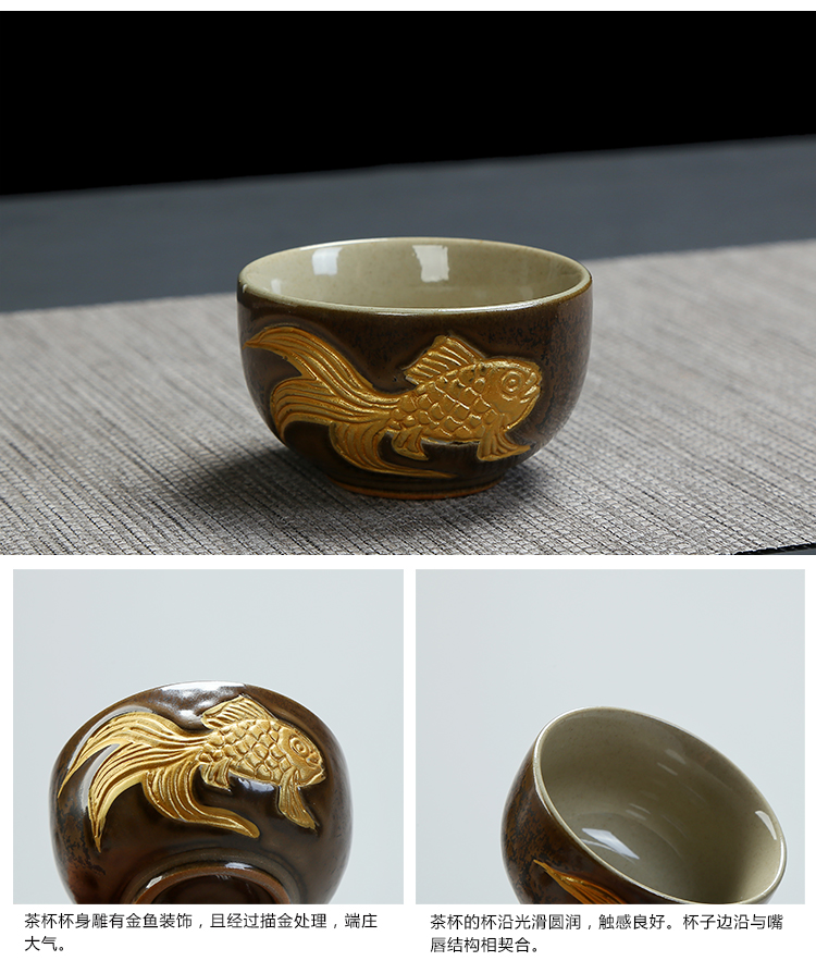 Black glaze tea antique blue and white porcelain teacup kung fu tea tea sample tea cup ceramic cups, fragrance - smelling cup in use