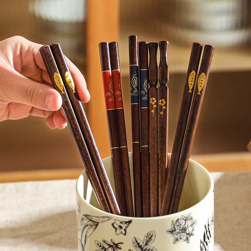 Red Sandalwood Chopsticks for Home Use, High-End Solid Wood Chopsticks, Non-Slip, Communal Chopsticks, One Chopstick Per Person