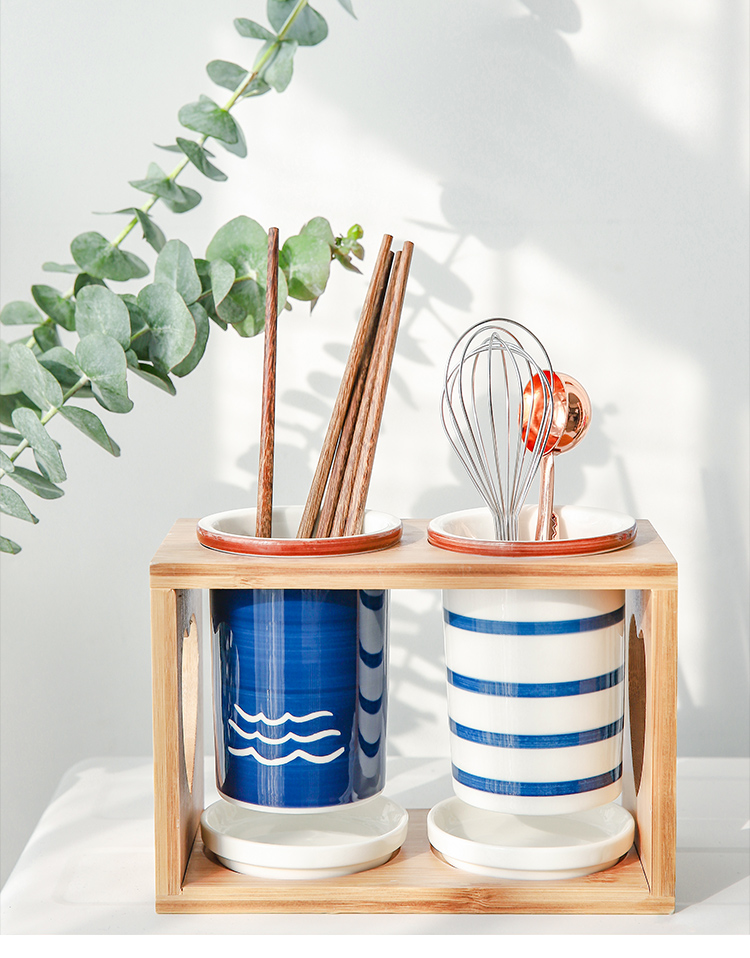 Shed in Japanese bamboo chopsticks tube ceramic binocular drop box of chopsticks chopsticks chopsticks cage barrels of multi - functional rack in the kitchen
