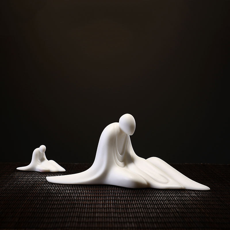 Defied White Porcelain Zen figure swing piece office Xuanguan Book room Creative Tea Road Decorative Craft Gift Pendulum decoration Desktop furnishing