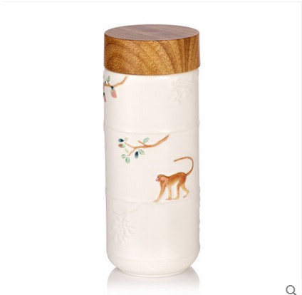 Dry Tang Xuan live monkey cup coloured drawing or pattern to take cup with cover ceramic water cup on the friend a gift