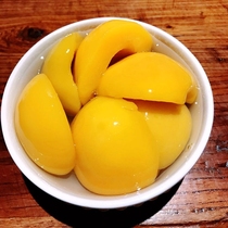 Dangshan sugar water canned yellow peaches fresh fruit canned 6 cans of whole box 425 grams per jar multi-province