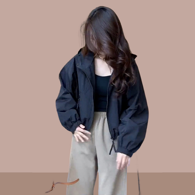 Short Solid Color Stylish and Youthful Hooded Windbreaker Jacket 2026 Spring and Autumn Women's Korean Style Slimming High-End Jacket