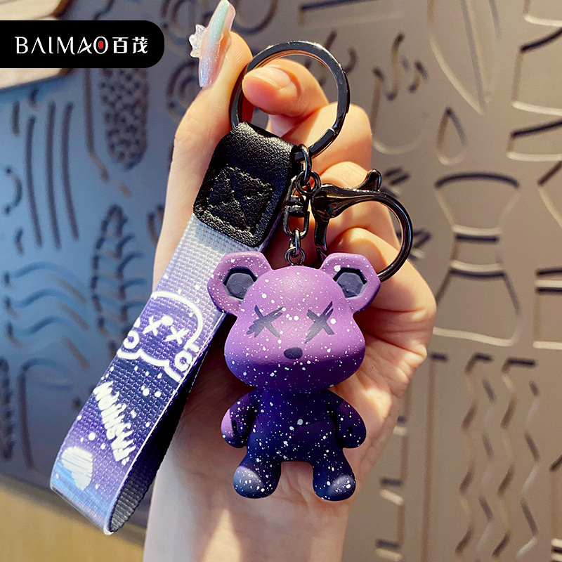 Chameleon Bear Car Keychain Pendant for Men, High-End Key Chain, Trendy and Exquisite, Suitable for Girls' Backpack Decoration