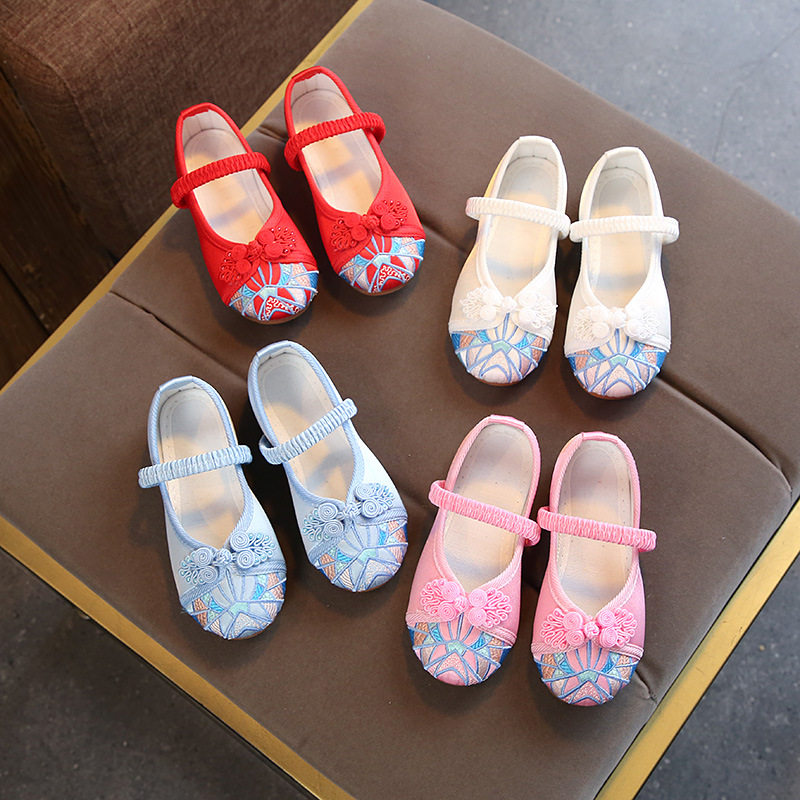 Hanfu Girls' Embroidered Shoes Old Beijing Children's Handmade Cloth Shoes Ethnic Style Ancient Dress Shoes Embroidered Dance Shoes
