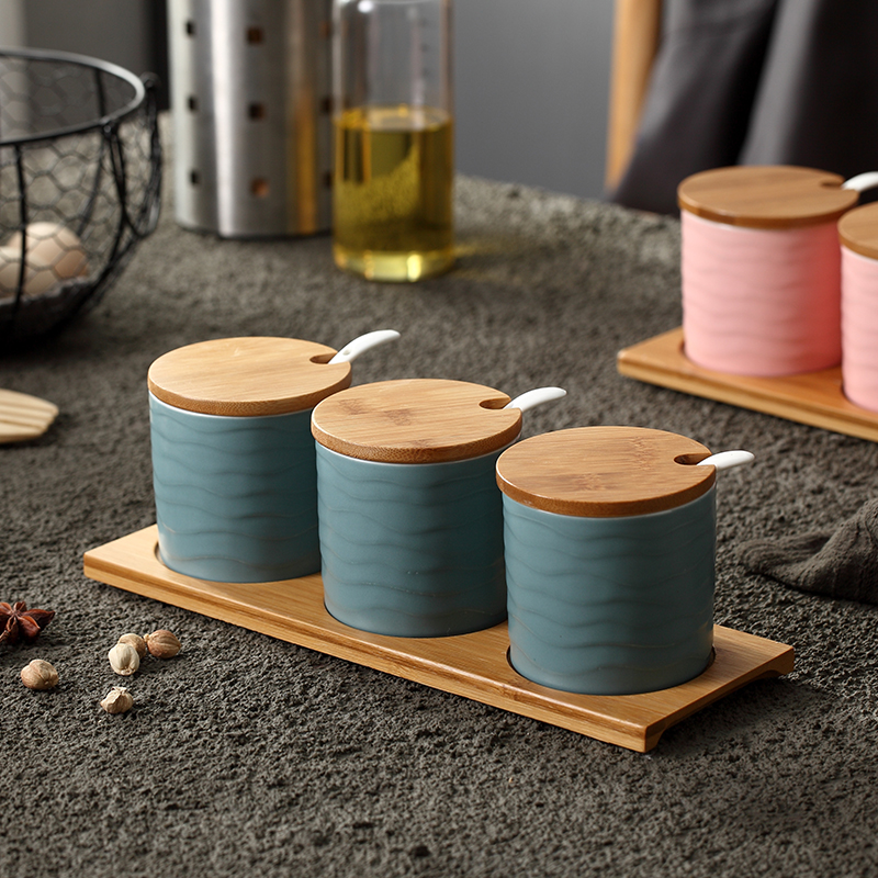 Kitchen ceramic salt, sugar, monosodium glutamate seasoning box combination suit glass capped pot seasoning jar receive a case