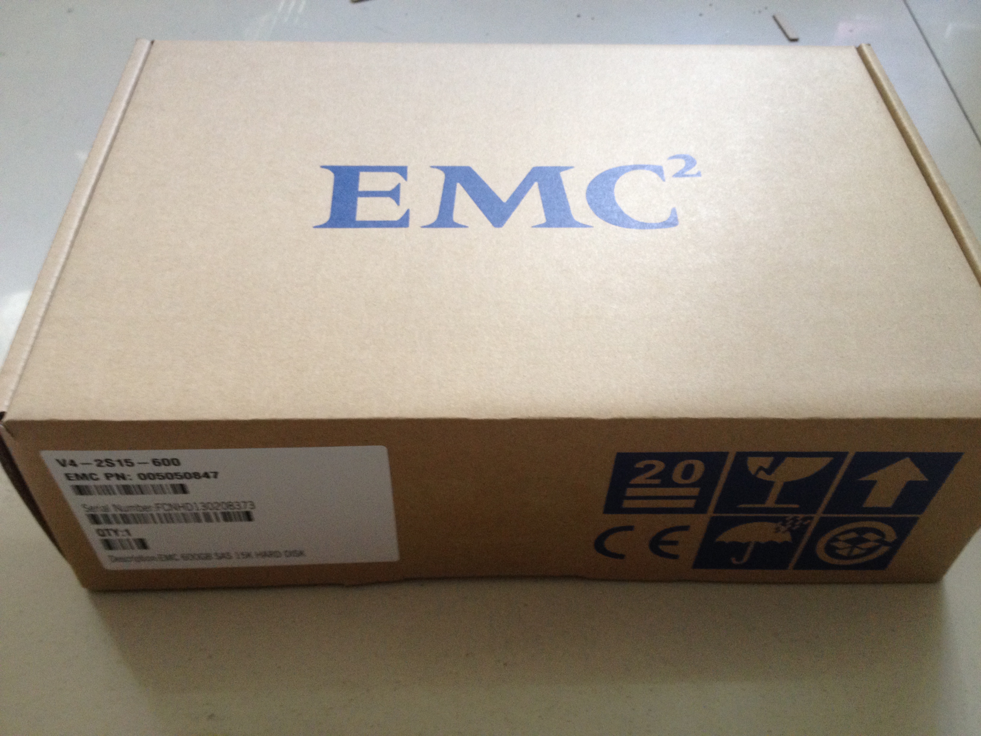 EMC 4TB SAS 4T hard disk V4-VS07-040 005050748005049453005050148 -Ta