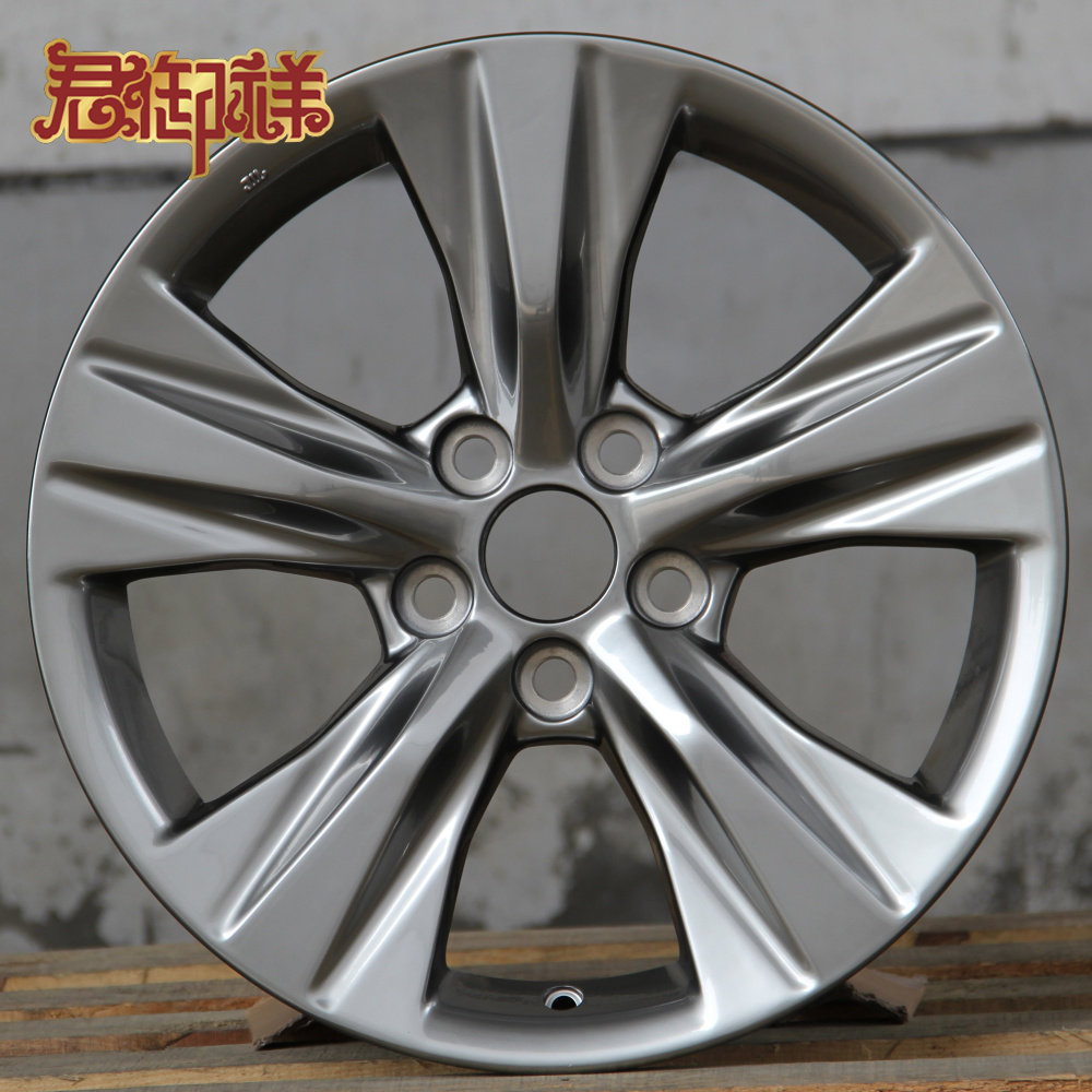 Monarch's 17-inch adaptation Toyota crown CAMRY REIZ Corolla RAV4 boom hub