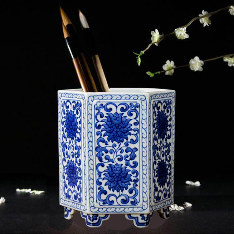 Jingdezhen Ceramic Pension High-end Antique Blue Porcelain Studio Collects Brush Brush Brush Brush Round Year
