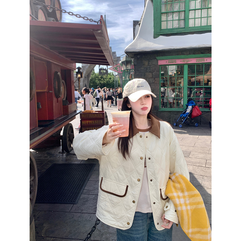 Yang Yang Yangruoyu【Gingerbread Man on the Run】Suede Lapel Cotton Jacket for Women with Color-Block Quilted Design