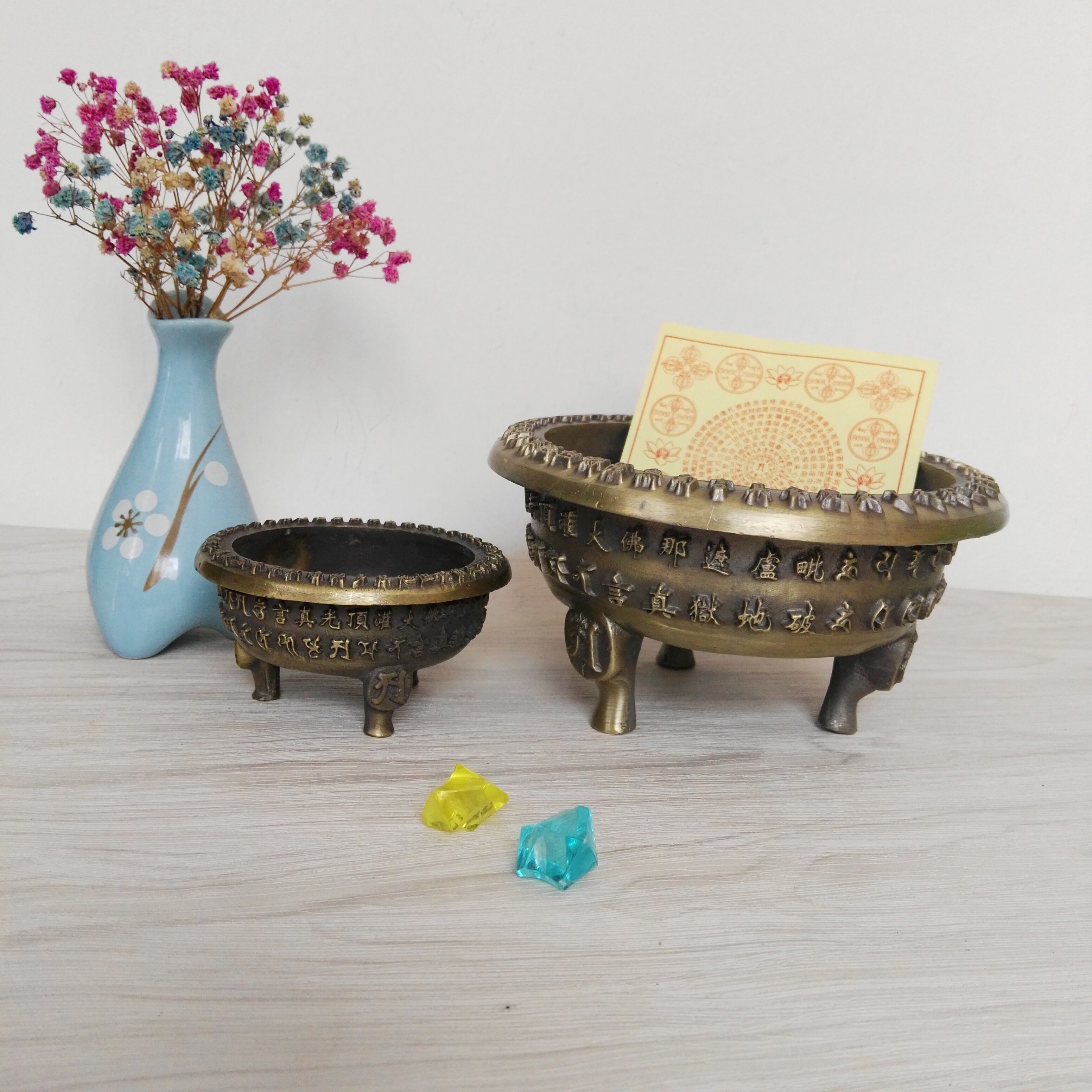 Smoke offering incense burner