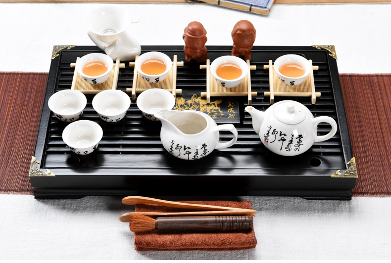 Purple sand pottery and porcelain kung fu tea set household small cup small office solid wood tea tray was the draw - out type tea table set