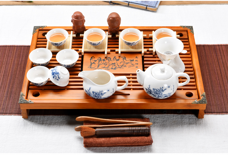 Purple sand pottery and porcelain kung fu tea set household small cup small office solid wood tea tray was the draw - out type tea table set