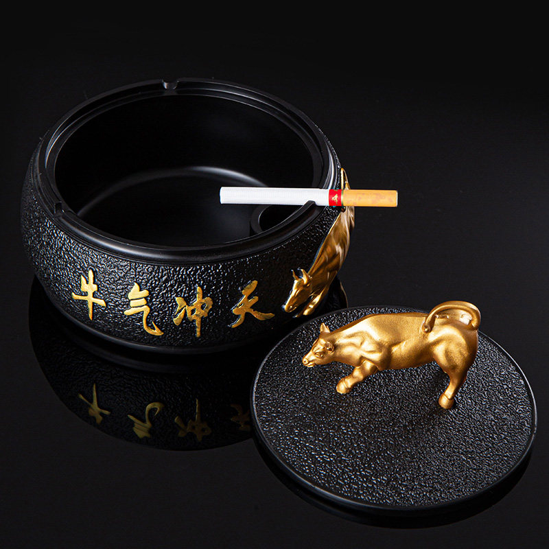 Creative sketch Golden Bull Gas Flush ceramic Ashtray Big home Living room Office with lid to fly ash Smoke flushed