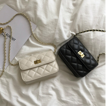 Niche design chain bag female 2020 New Tide red net wild card ins diamond grid small square bag crossbody bag