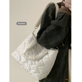 Вместительная и большая демисезонная модная сумка через плечо с пухом для отдыха