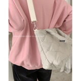 Вместительная и большая демисезонная модная сумка через плечо с пухом для отдыха