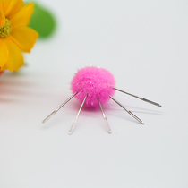 Cross-stitch embroidery needles are 5 for one yuan. Tools 11CT. Medium grid. Large grid. Small grid embroidery spends 10 yuan.