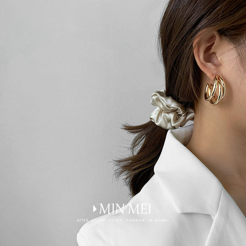 Ear Clip No earbuds Female Retro Port Taste Harbor Air-cooled Light Wind RED TEMPERAMENT EXAGGERATED LARGE EARRINGS 2019 NEW TIDE