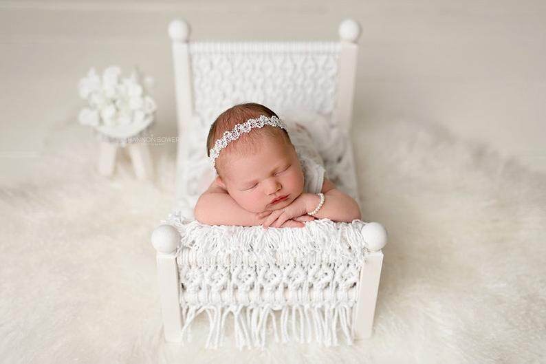Child Newborns Photography Props Bed 100 Days Baby Photo Screen Shooting Auxiliary Props Antique European And European Wind