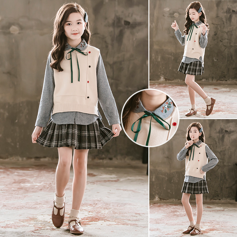 Girls' autumn suit 2022 new fashionable net red middle-aged children's college style suit skirt three-piece suit Western style 13 years old