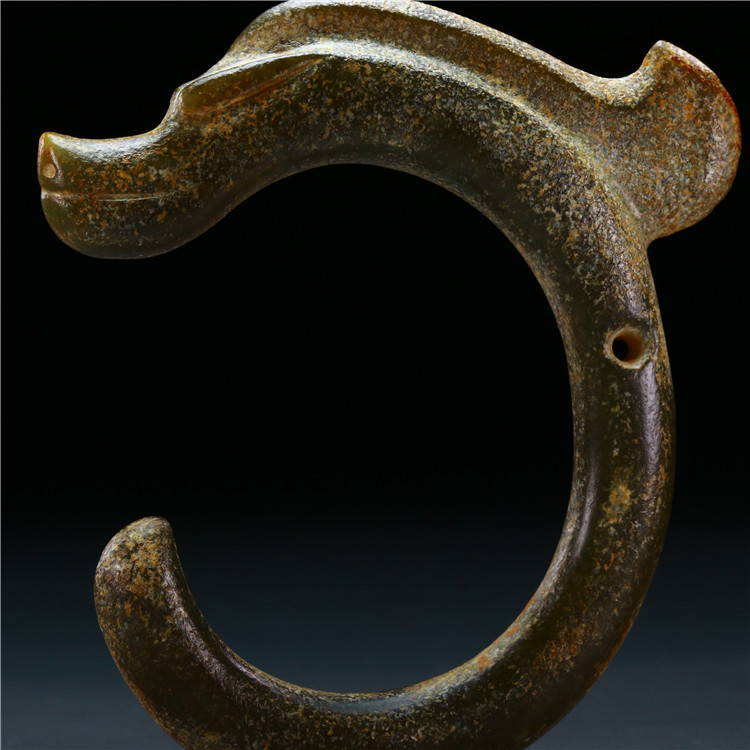 中国 紅山文化 玉 龍の珠 R8-1 （红山文化玉器中华第一龙C字龙C