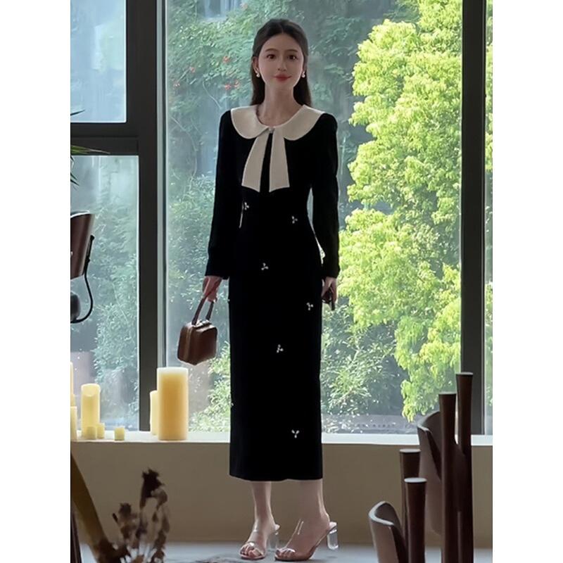 2024 Autumn and Winter New Black Hepburn Style Velvet Dress Autumn Outfit Elegant High-End Long Dress Velvet Dress for Women