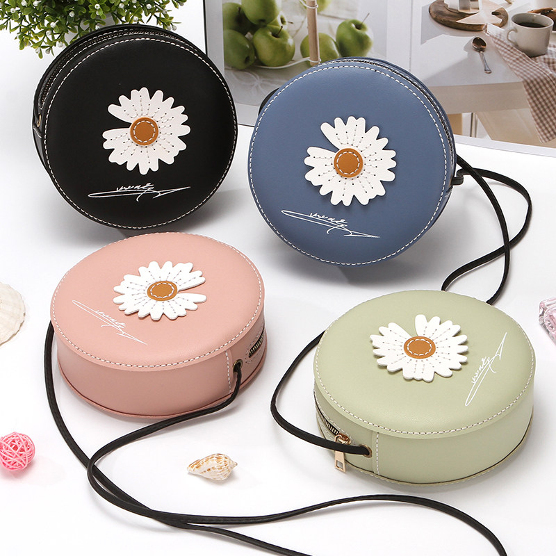 2022 new diy handmade bag small daisy gift hand-woven female homemade hand-stitched messenger bag material shoulder