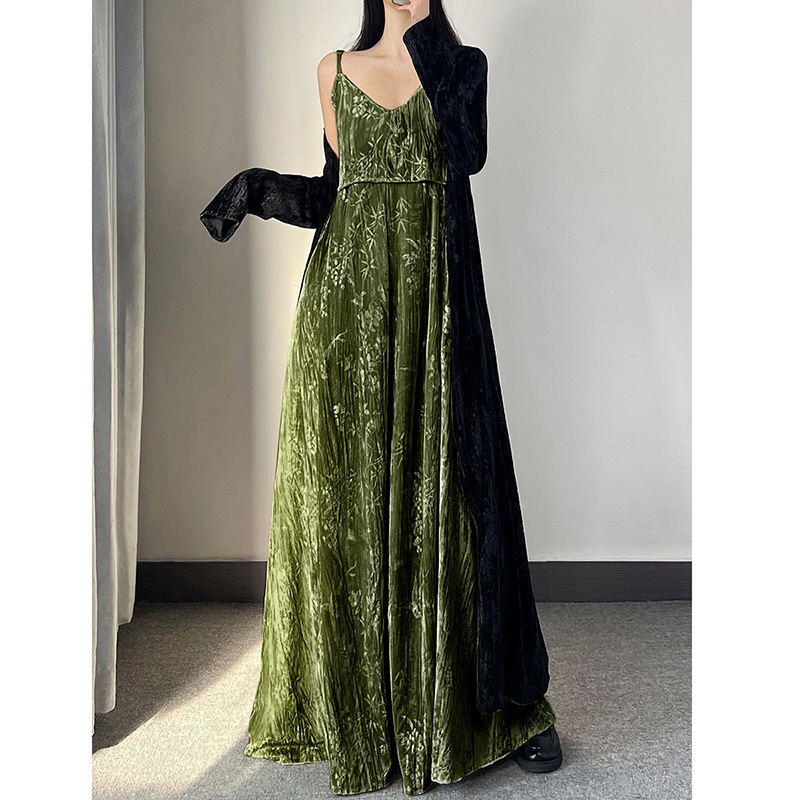 Retro Green Velvet Printed Suspender Dress for Women in Autum, New Chinoiserie Style, Extra Long A-Line Ankle-Length Skirt