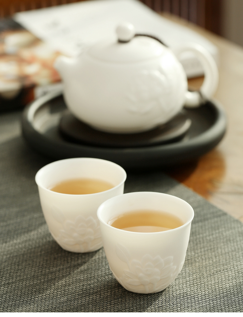 Dehua suet jade biscuit firing manual high white porcelain sample tea cup white ceramic kung fu master wen xiang single cup small bowl
