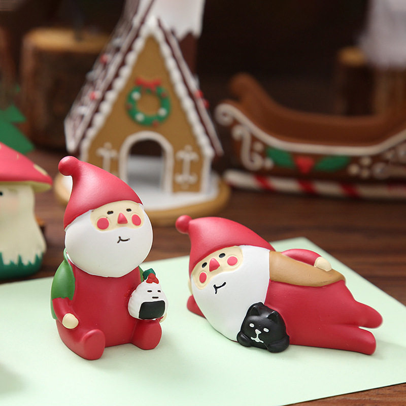 Christmas small swing piece creative Christmas old man cute cartoon desktop putting office decorated with Christmas tree gift-giving